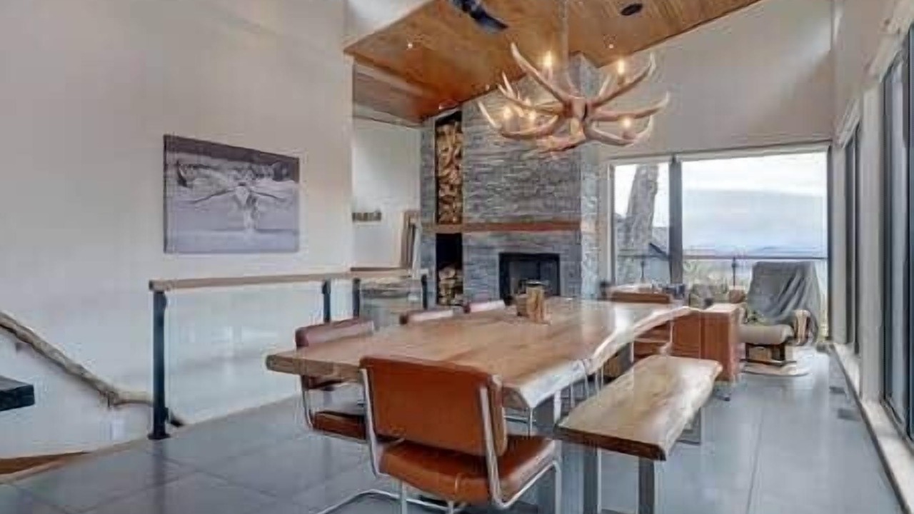 Photo of Livingroom in Owl's Head Ski Resort