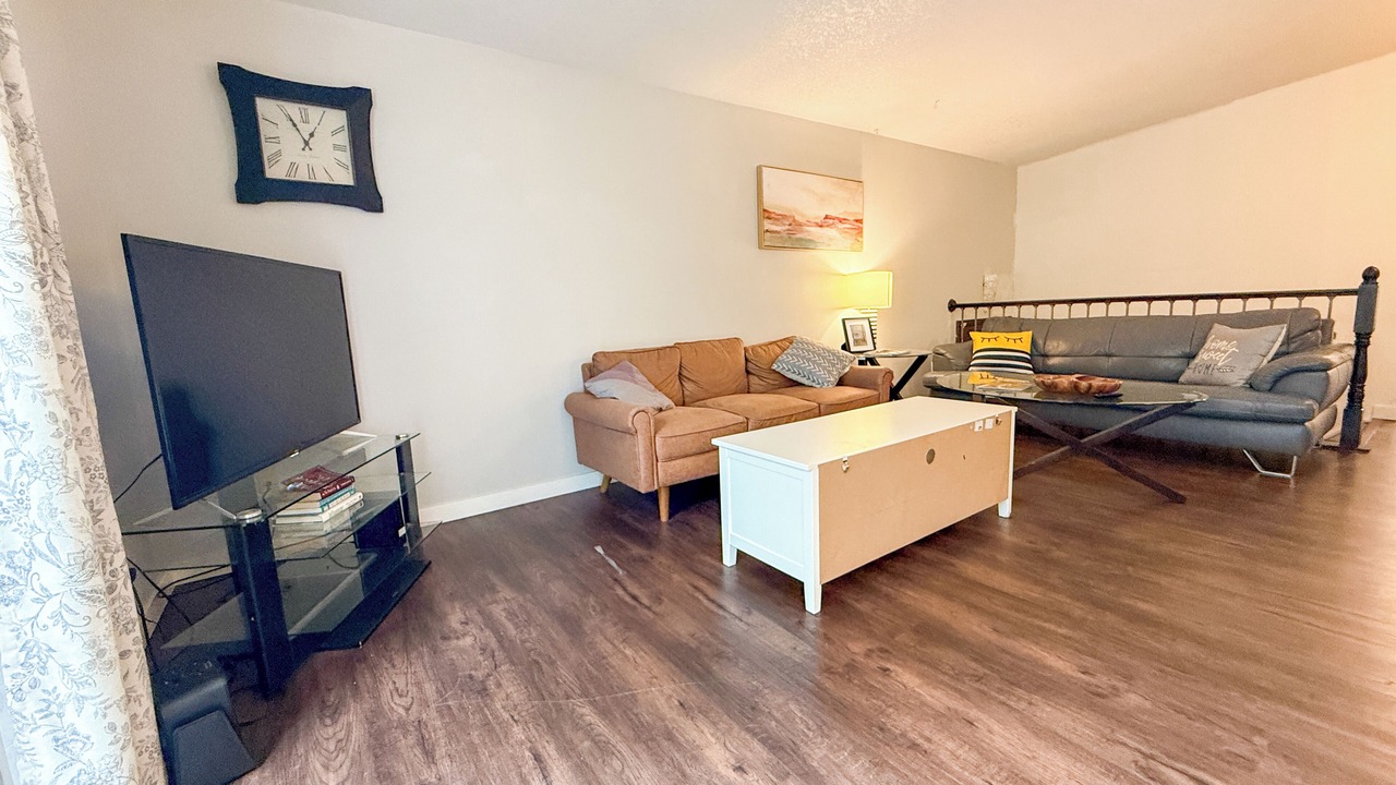 Photo of Livingroom in Sunnyside