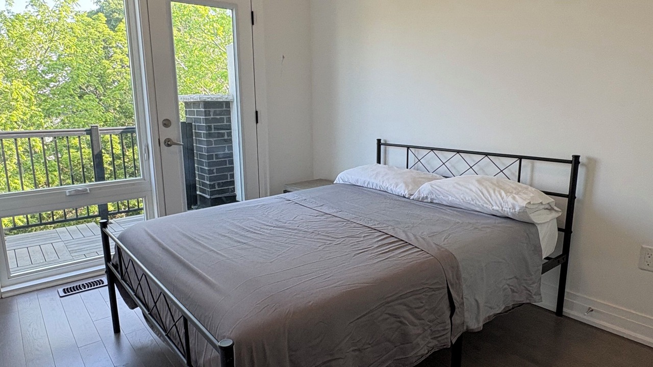 Photo of Bedroom in Richmond Hill