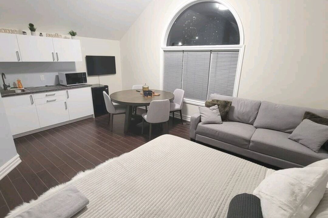 Photo of Livingroom in Fairview