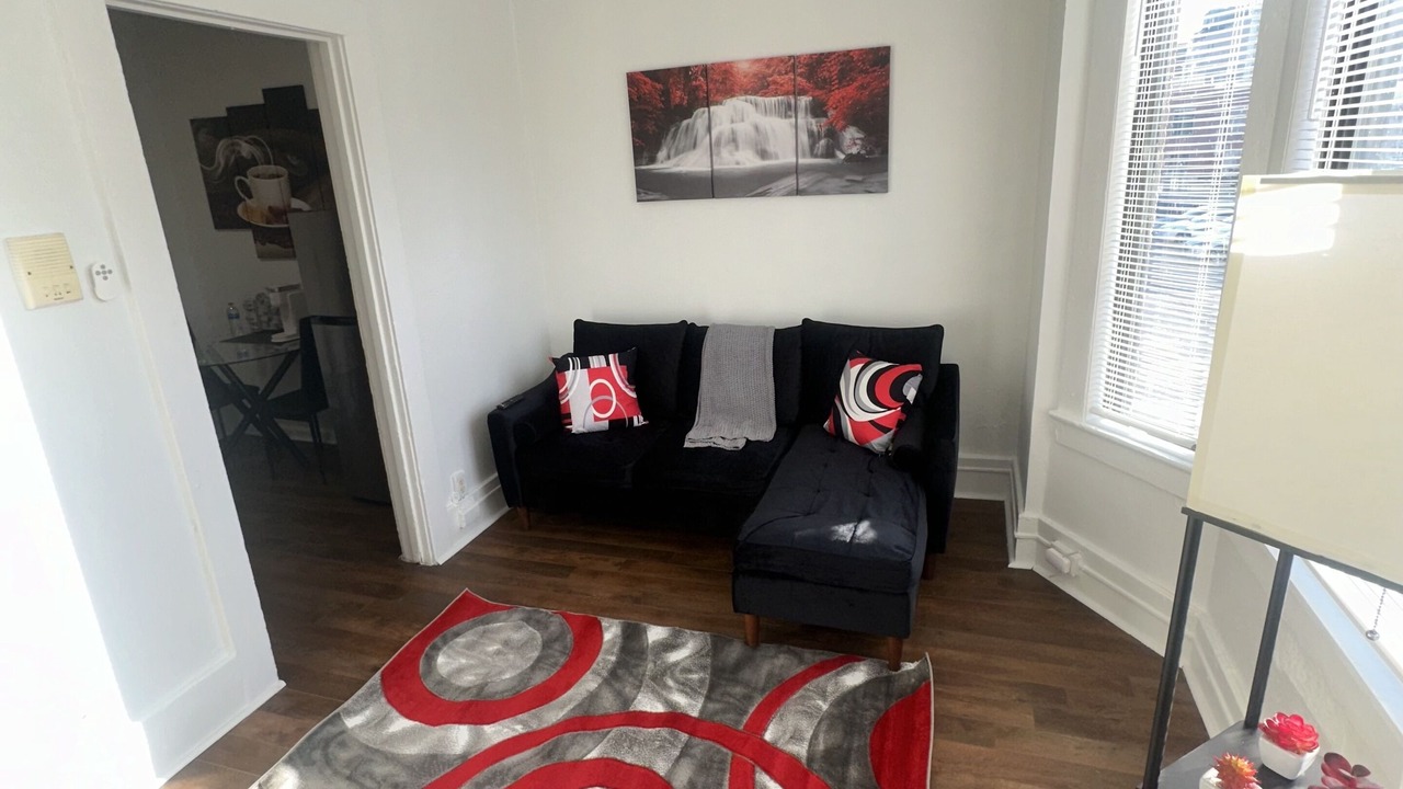 Photo of Livingroom in Central Business District