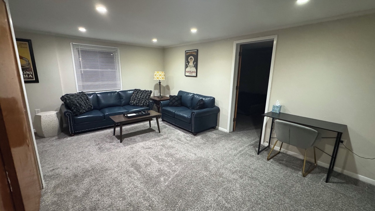Photo of Livingroom in Lakewood