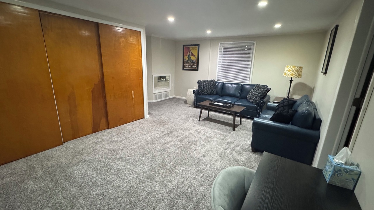 Photo of Livingroom in Lakewood