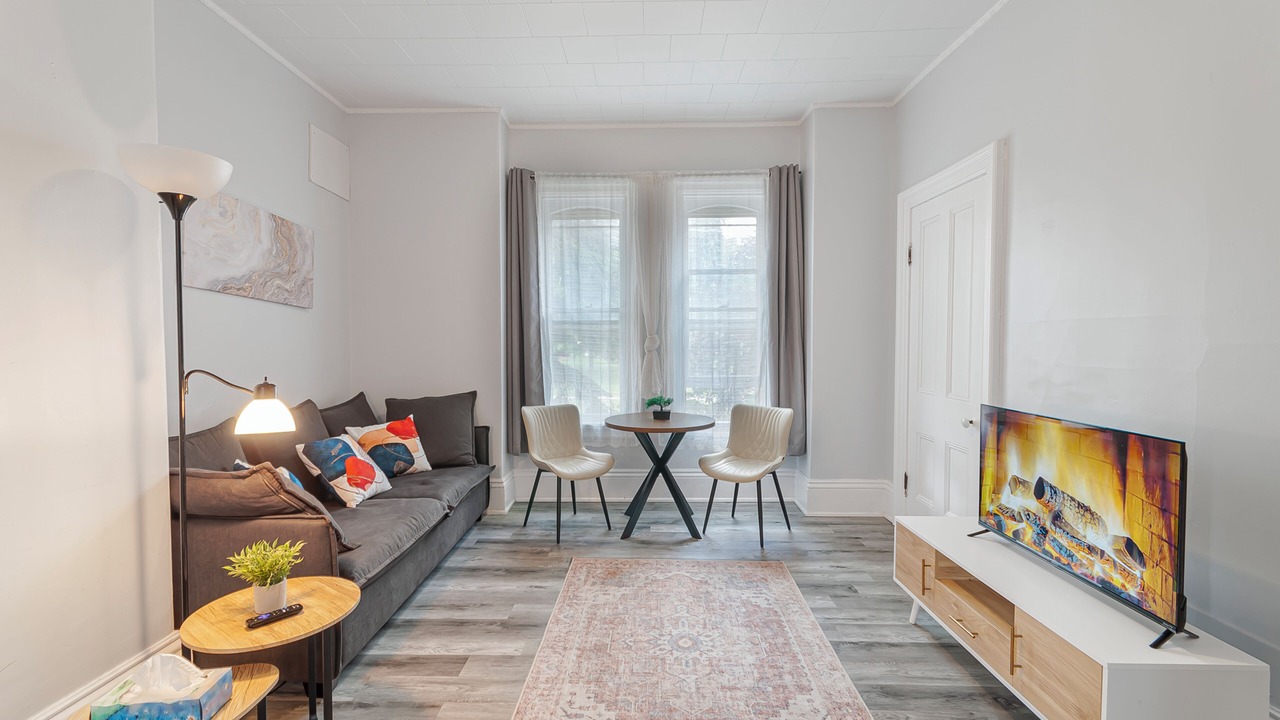 Photo of Livingroom in Barrie