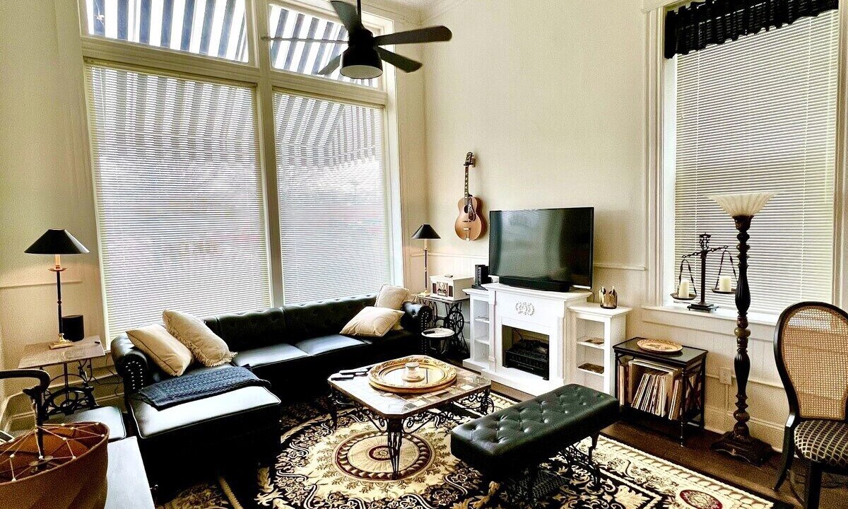 Photo of Livingroom in Mansfield