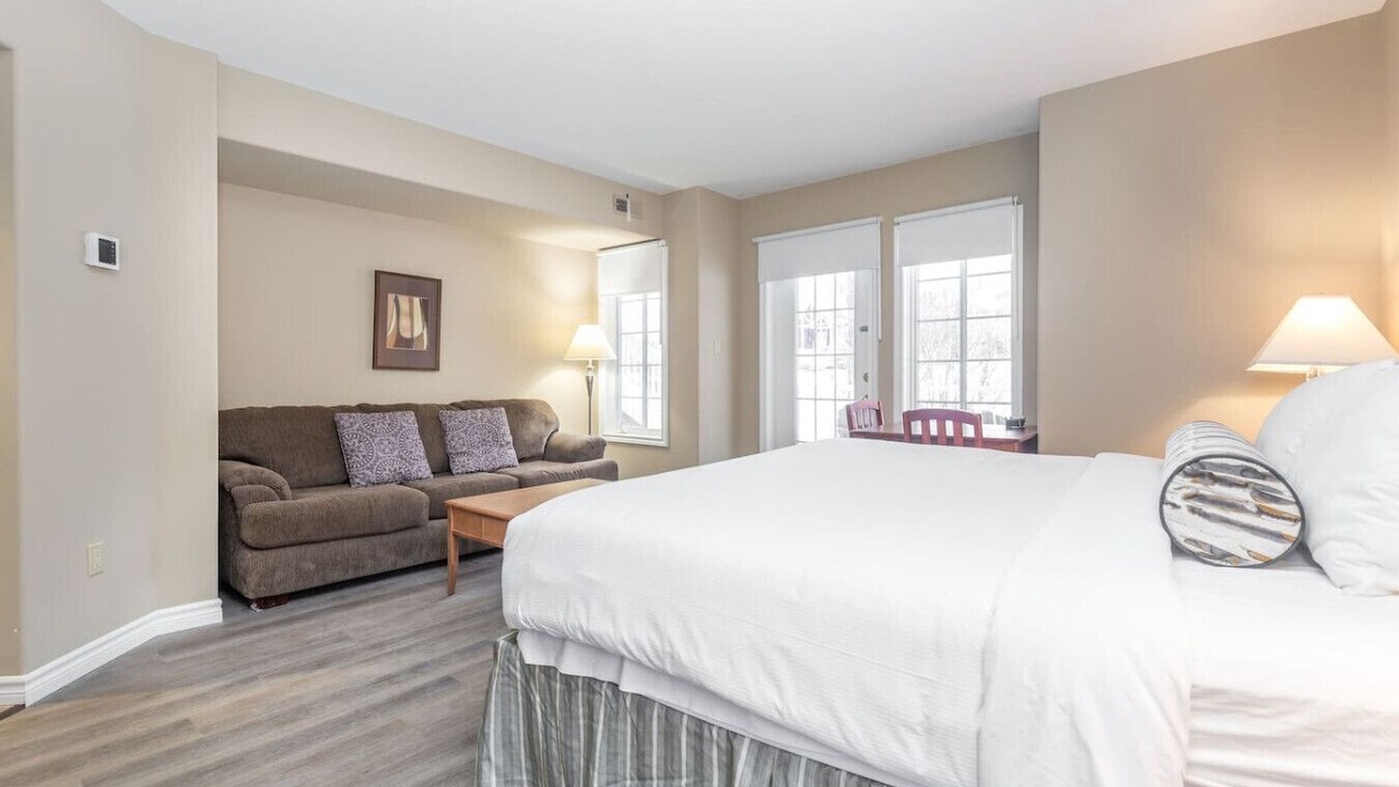 Photo of Bedroom in Oro-Medonte