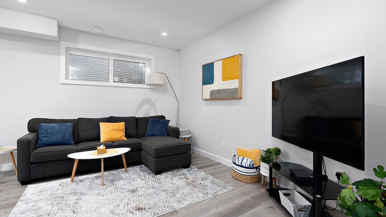 Photo of Livingroom in Northwest Edmonton