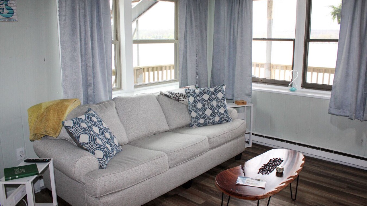 Photo of Livingroom in Geneseo
