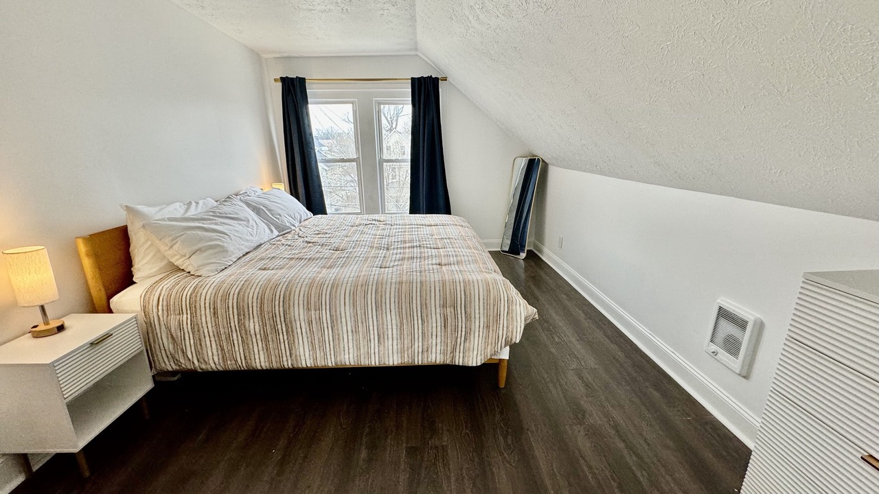 Photo of Bedroom in Lakewood