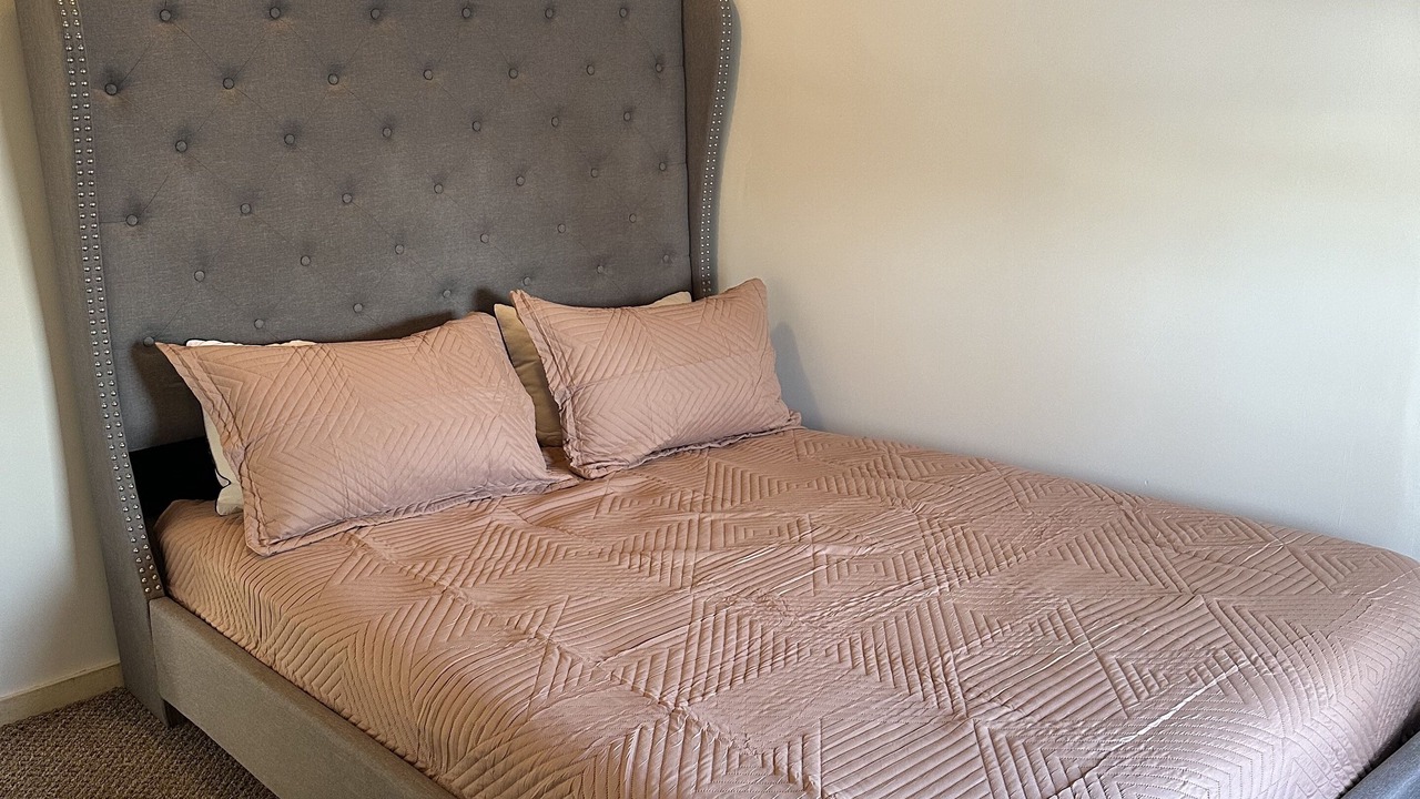 Photo of Bedroom in Lakeside