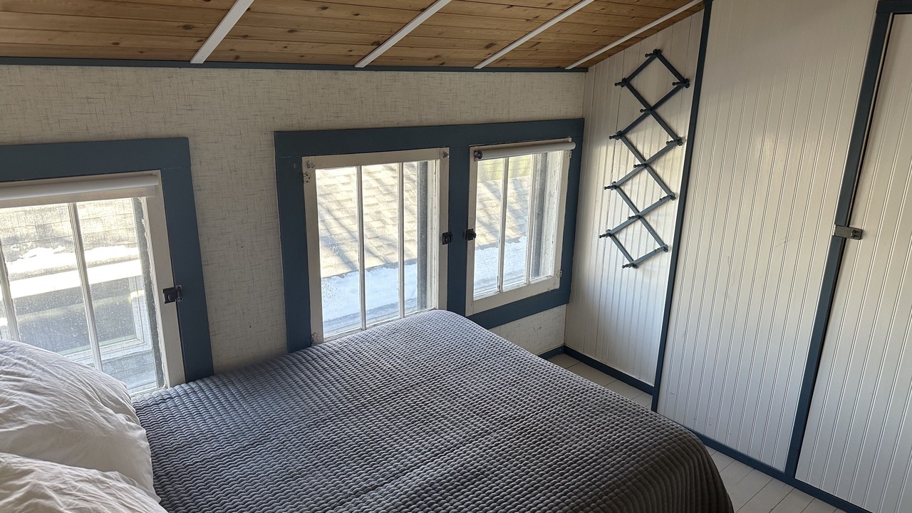 Photo of Bedroom in Lakeside