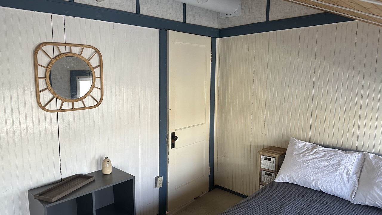 Photo of Bedroom in Lakeside
