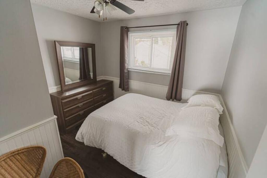 Photo of Bedroom in Town of Essex