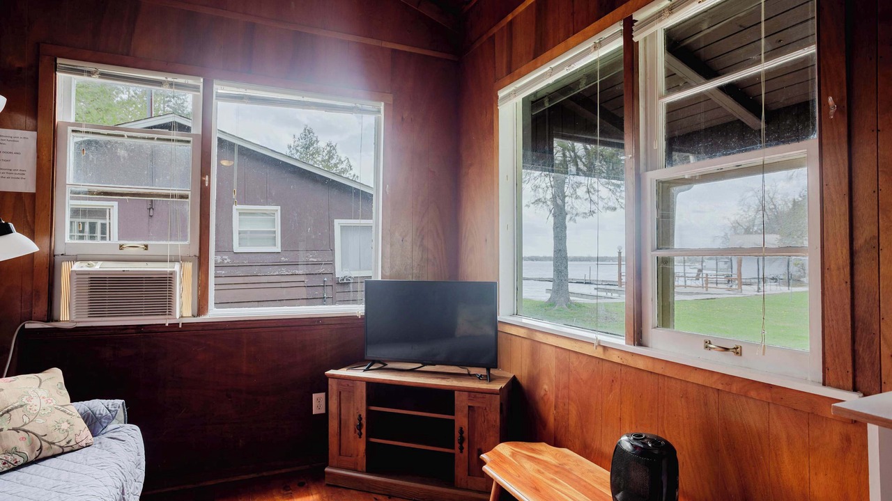 Photo of Livingroom in Bobcaygeon