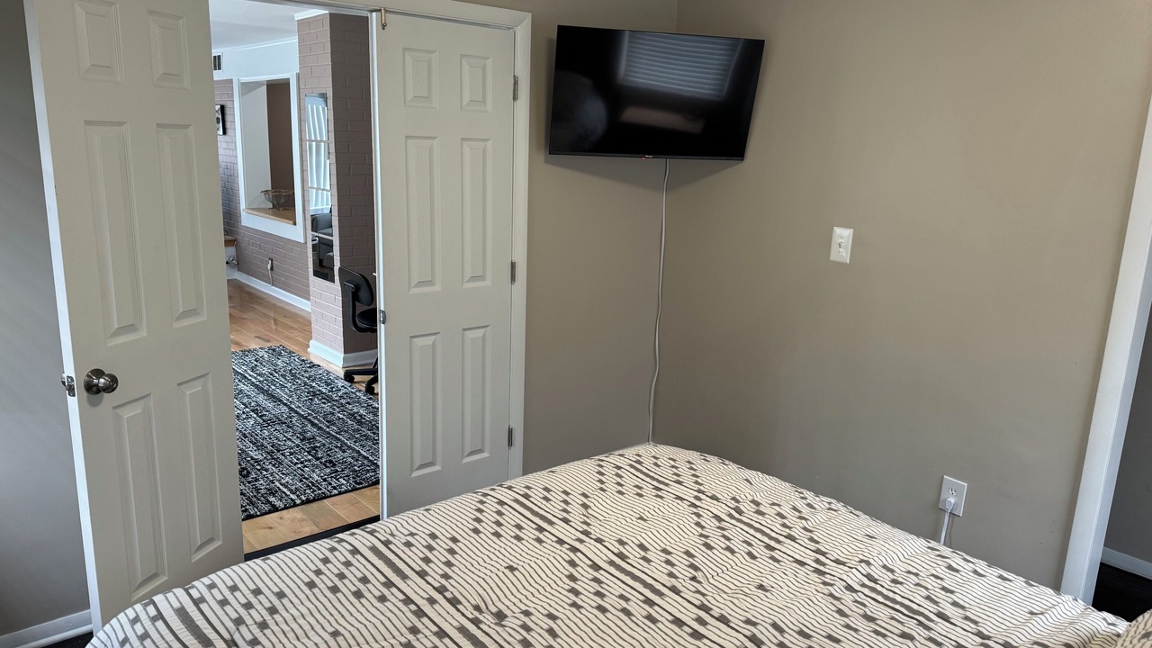 Photo of Bedroom in Fairview Park