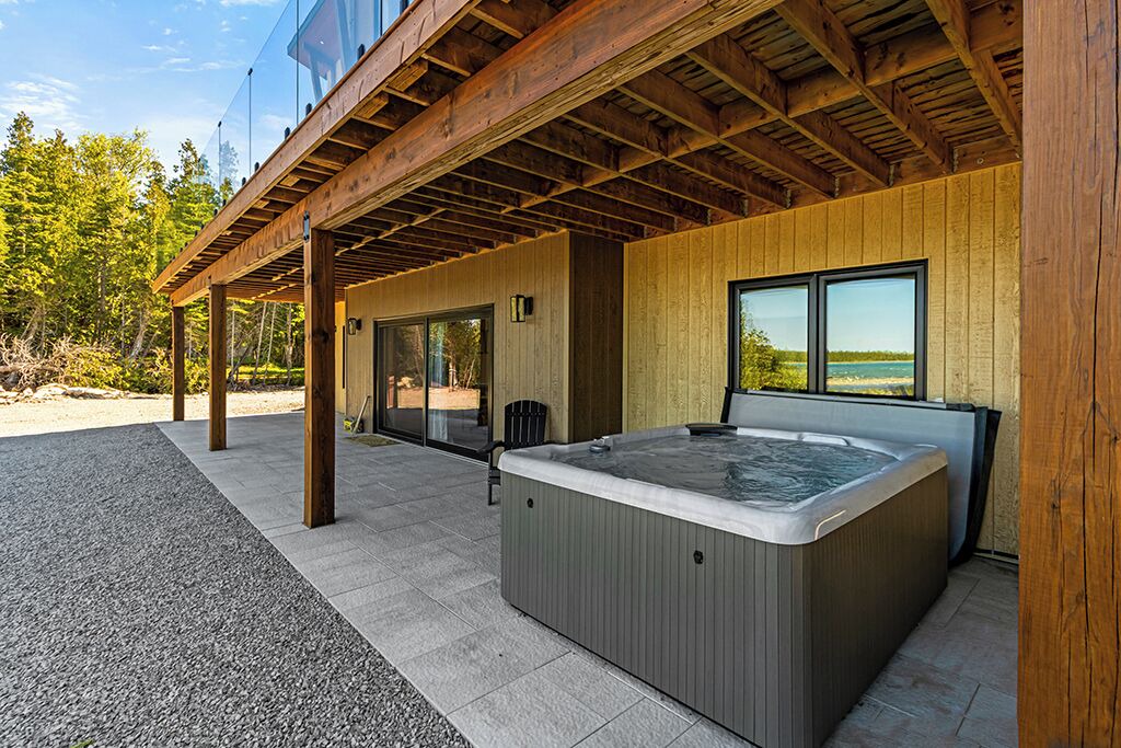 Photo of Patio Balcony in Northern Bruce Peninsula