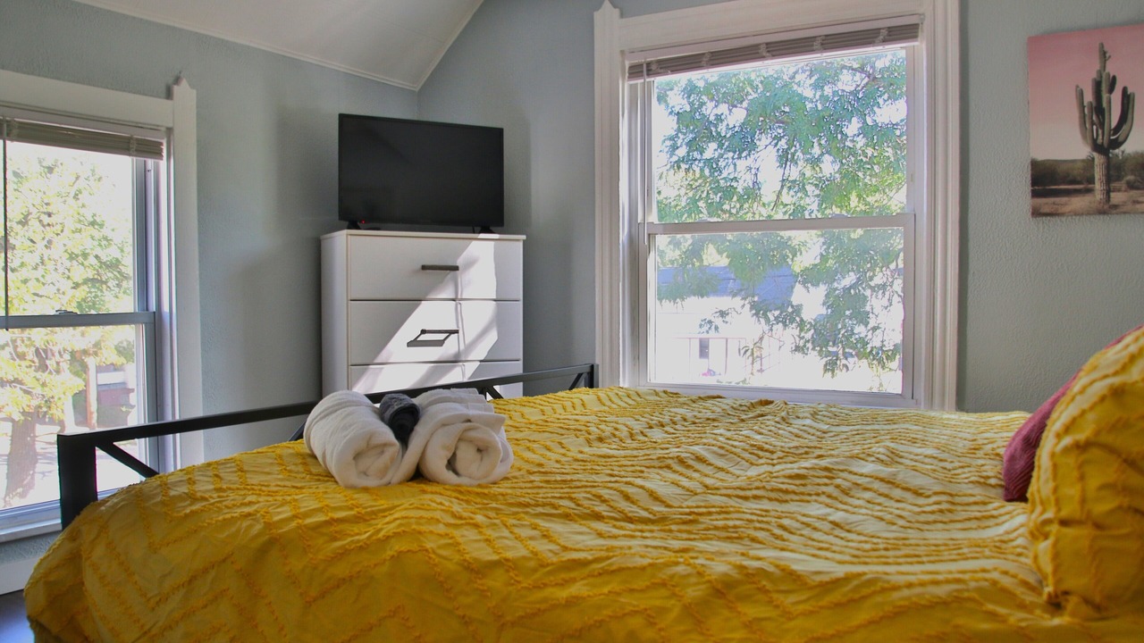 Photo of Bedroom in Lakewood