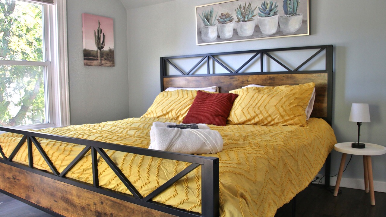 Photo of Bedroom in Lakewood