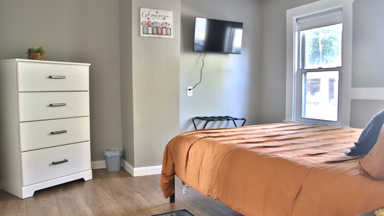 Photo of Bedroom in Lakewood