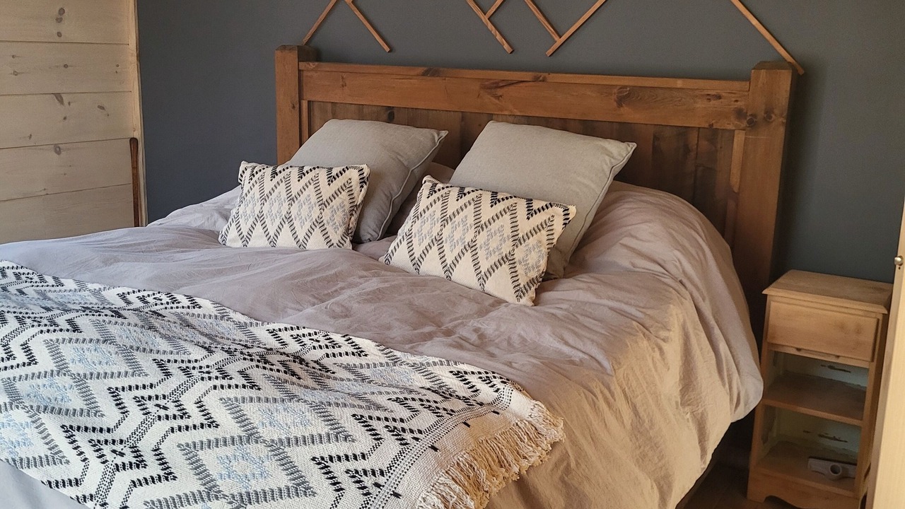 Photo of Bedroom in St-Adolphe-d'Howard