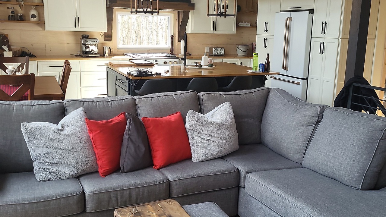 Photo of Livingroom in St-Adolphe-d'Howard