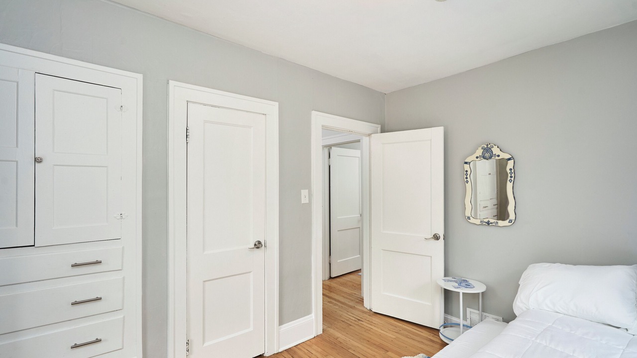 Photo of Bedroom in West Akron