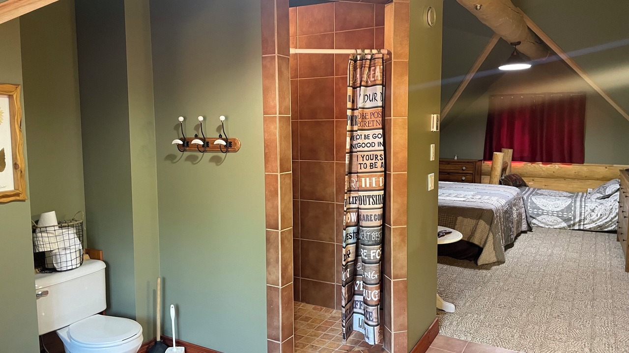 Photo of Bathroom in Parkland Beach