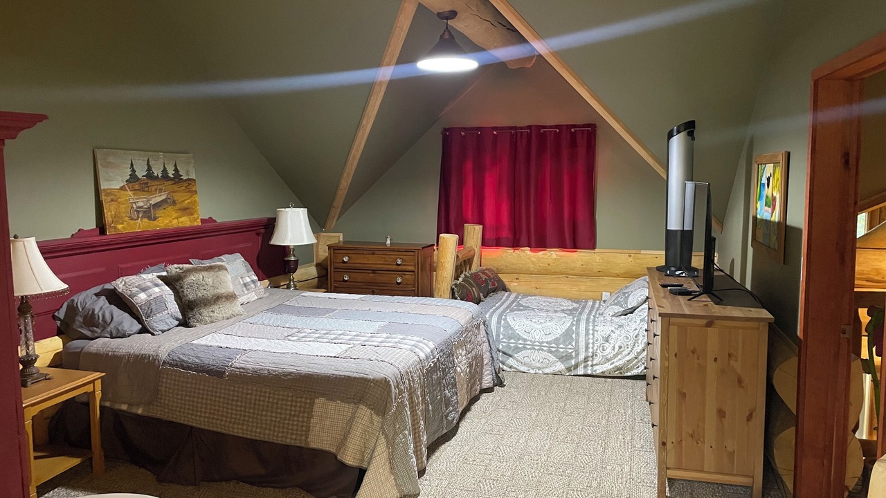 Photo of Bedroom in Parkland Beach