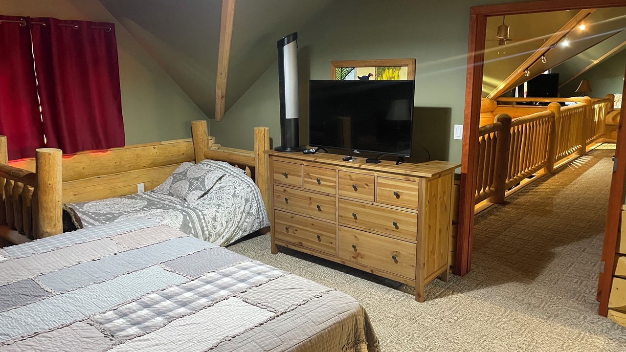Photo of Bedroom in Parkland Beach