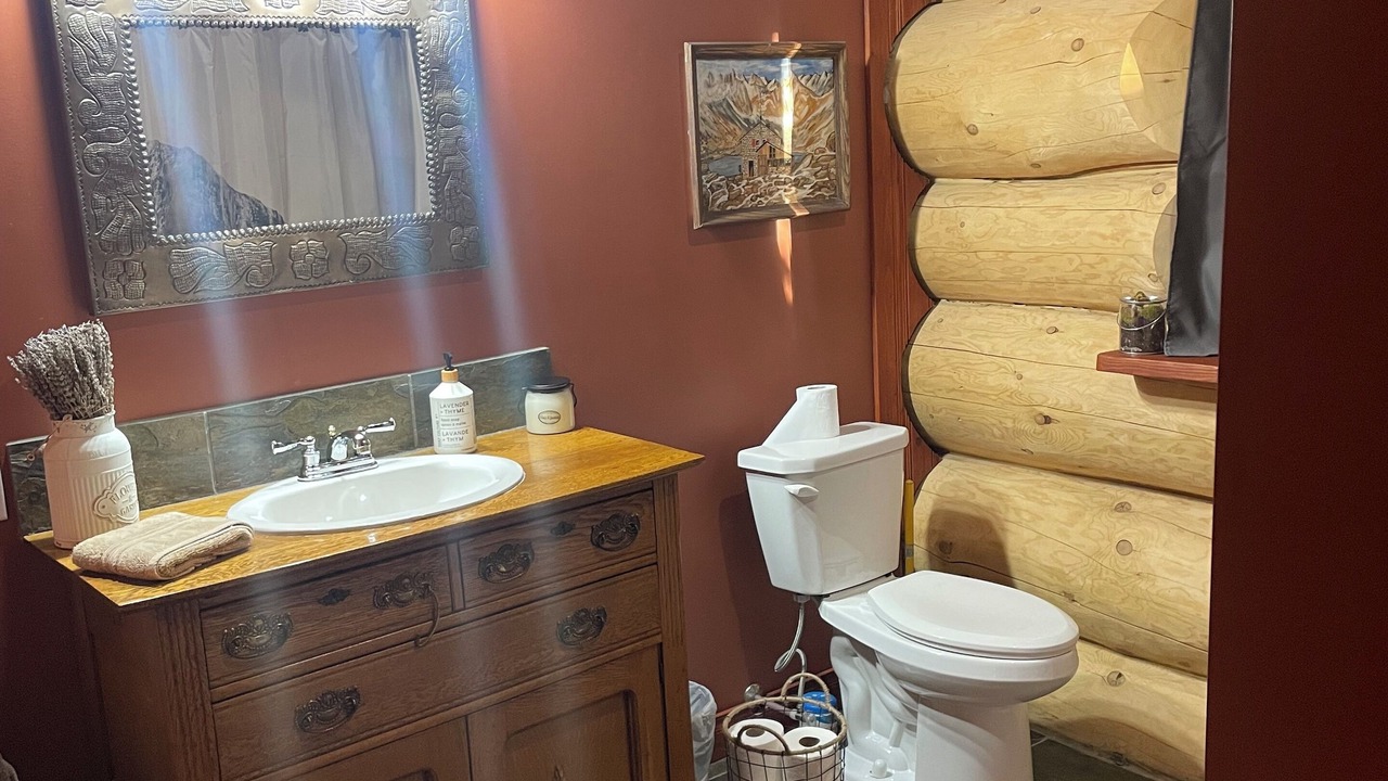 Photo of Bathroom in Parkland Beach