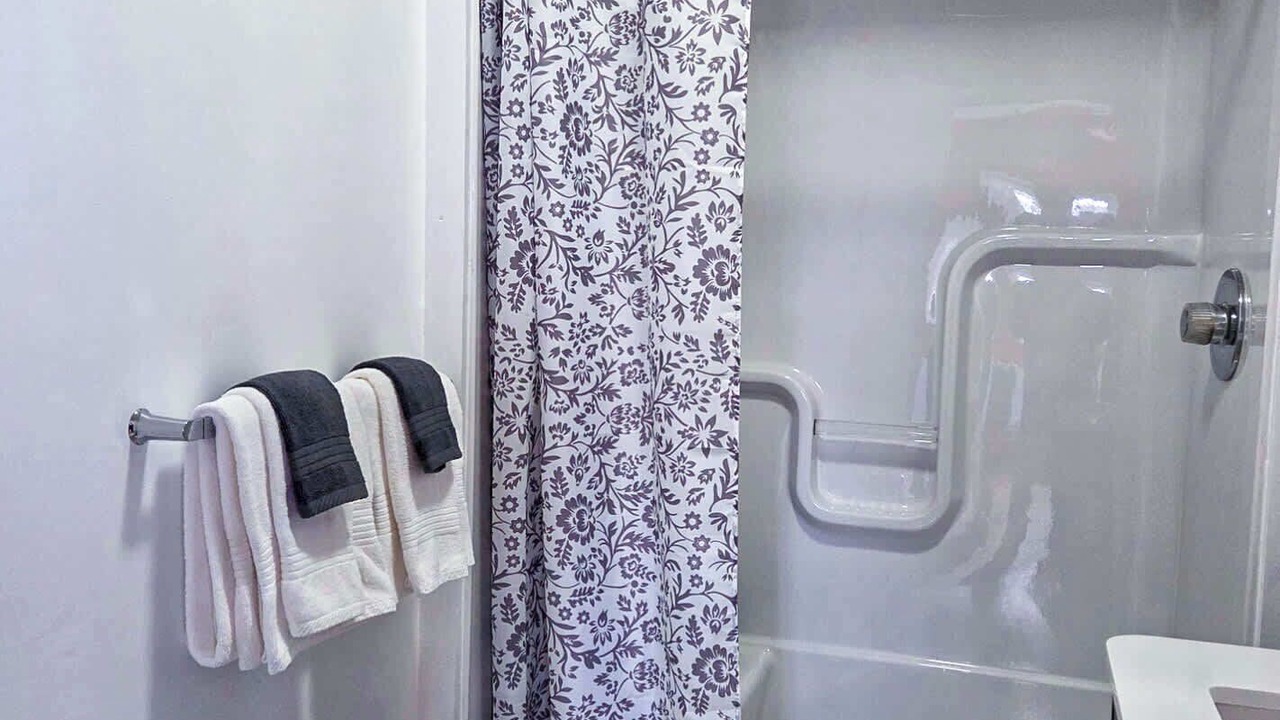 Photo of Bathroom in Hunts Point