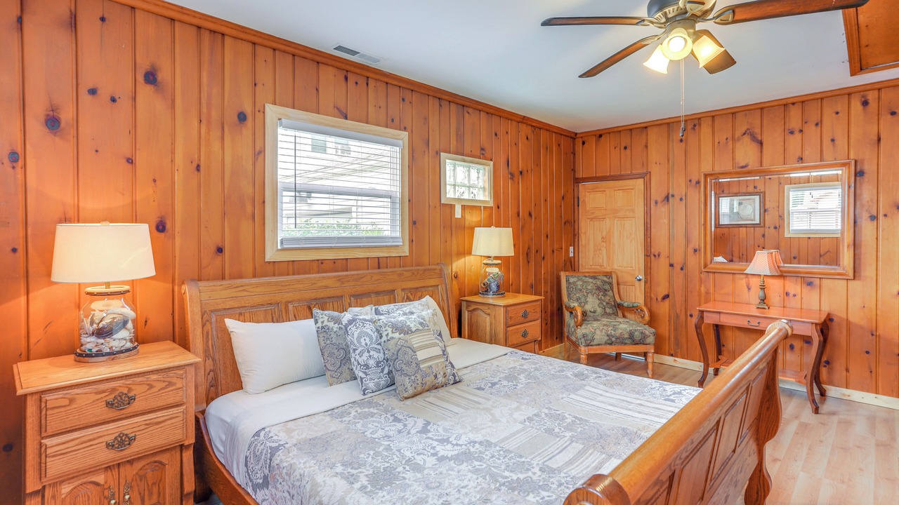 Photo of Bedroom in Sandusky