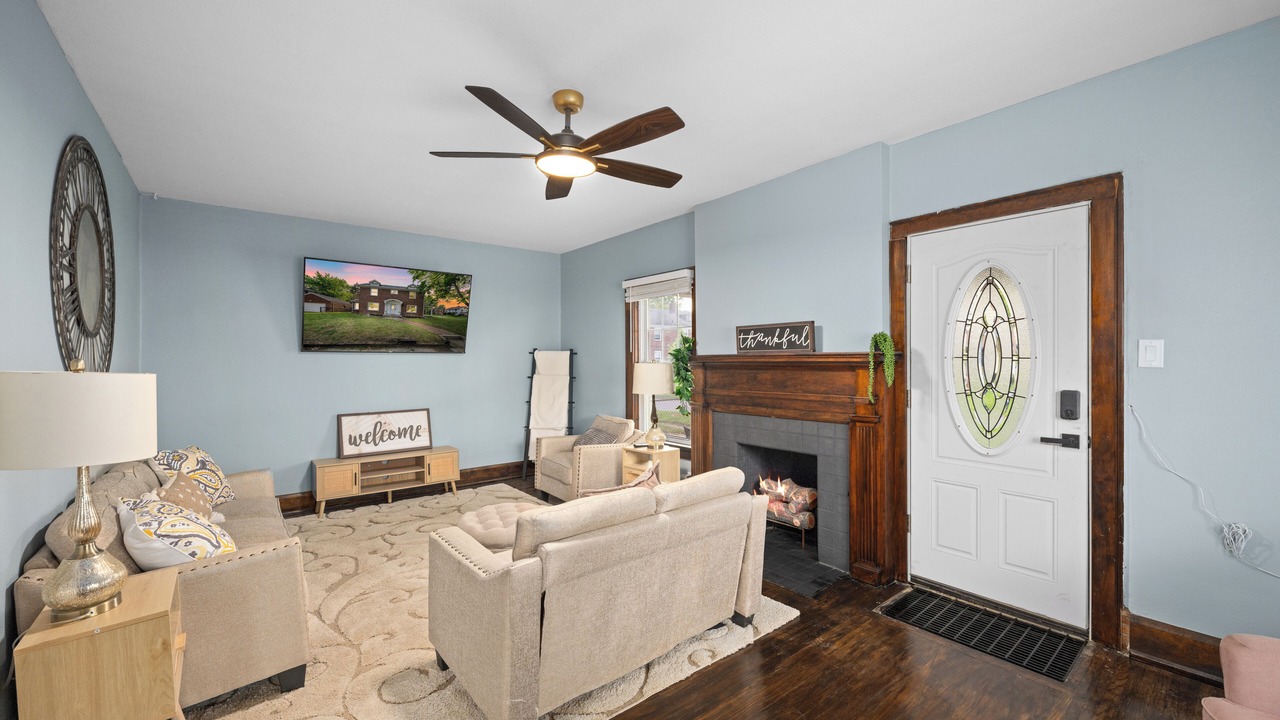 Photo of Livingroom in Ottawa