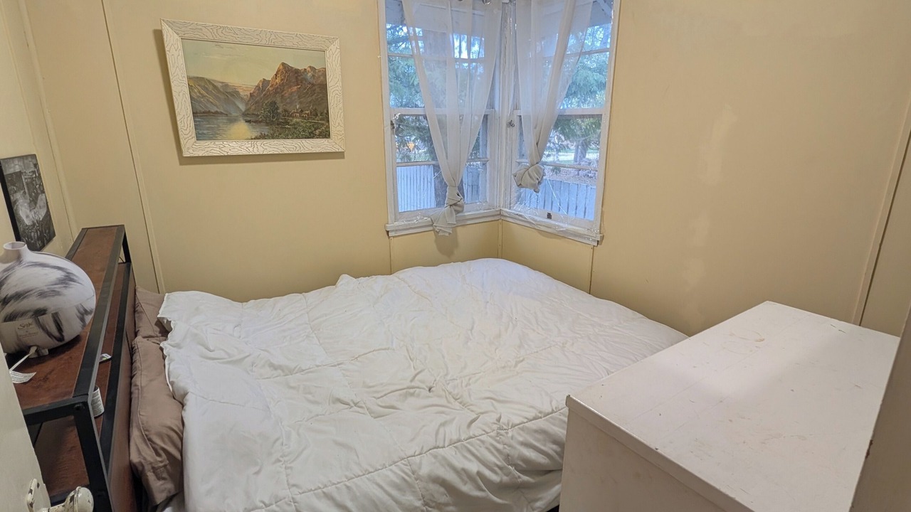 Photo of Bedroom in Sandy Hook