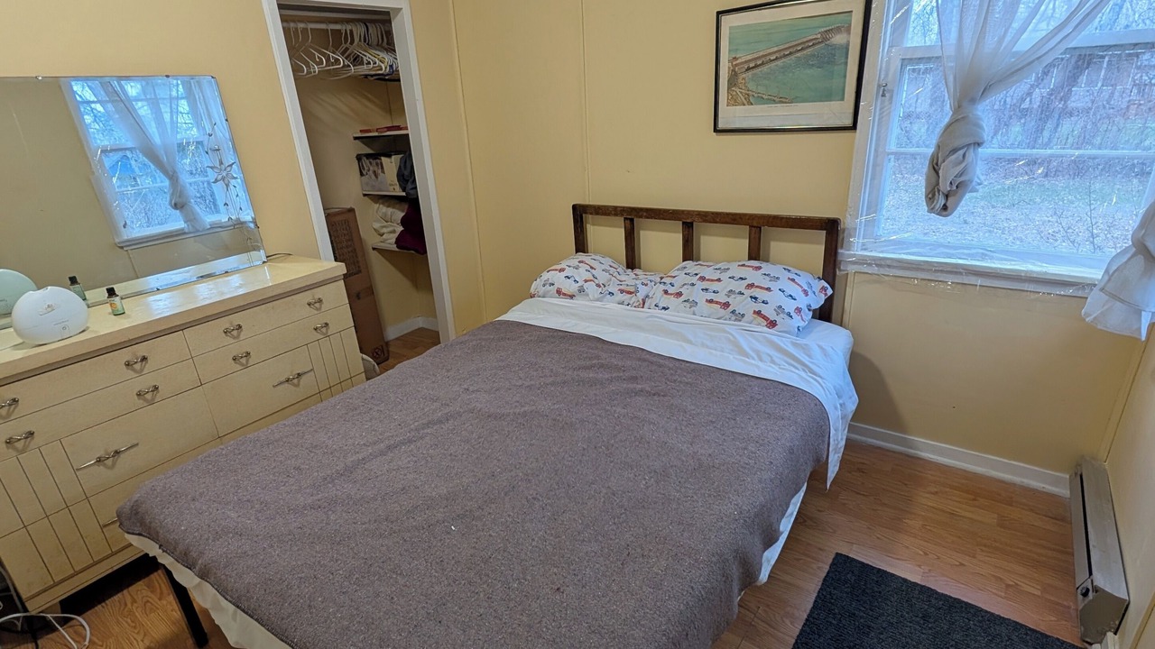 Photo of Bedroom in Sandy Hook