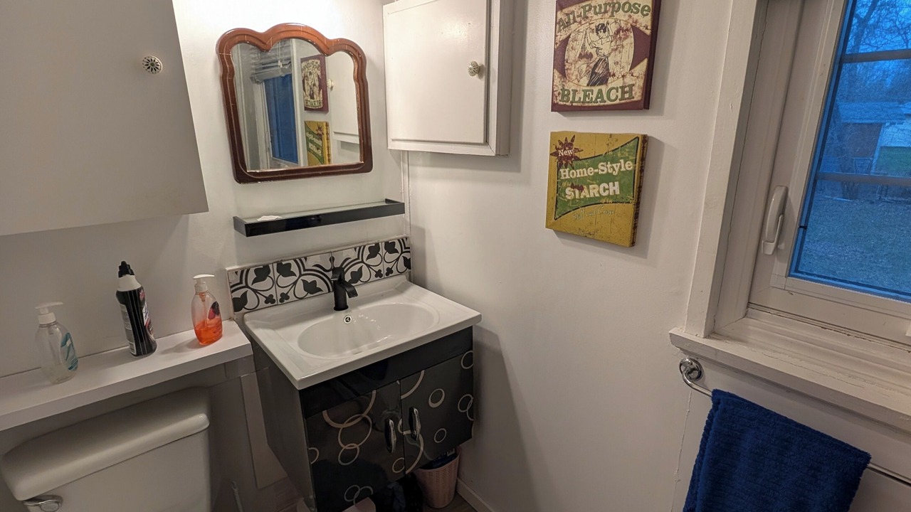 Photo of Bathroom in Sandy Hook