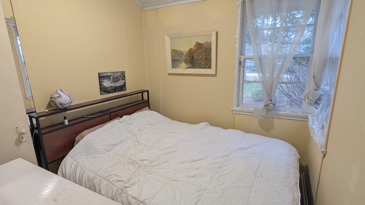Photo of Bedroom in Sandy Hook