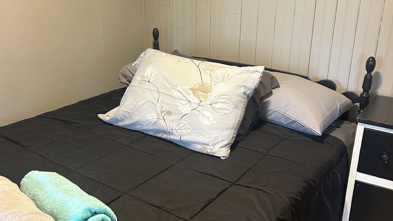 Photo of Bedroom in Crystal Beach