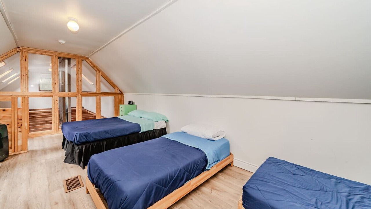 Photo of Bedroom in Muskoka Lakes
