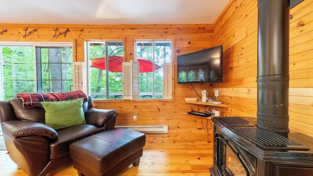 Photo of Livingroom in Leslie-Clapham-et-Huddersfield