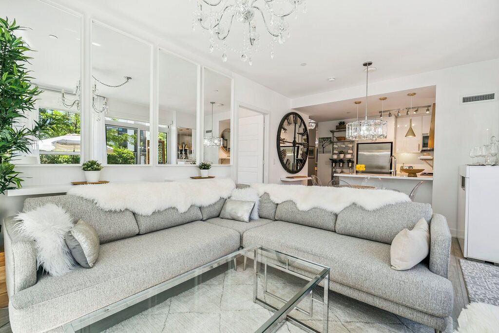 Photo of Livingroom in Innisfil