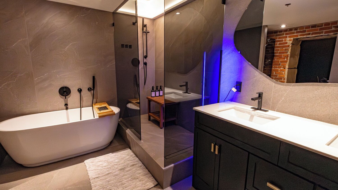 Photo of Bathroom in Chinatown