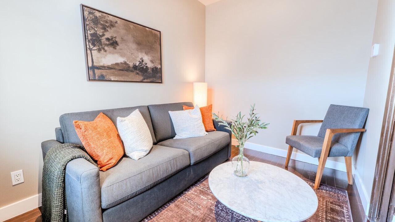 Photo of Livingroom in Latin Quarter