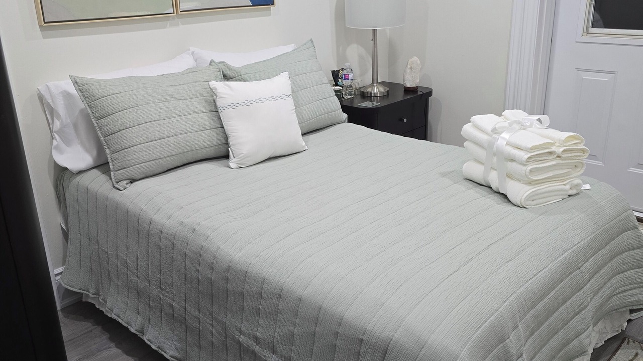 Photo of Bedroom in Aldershot
