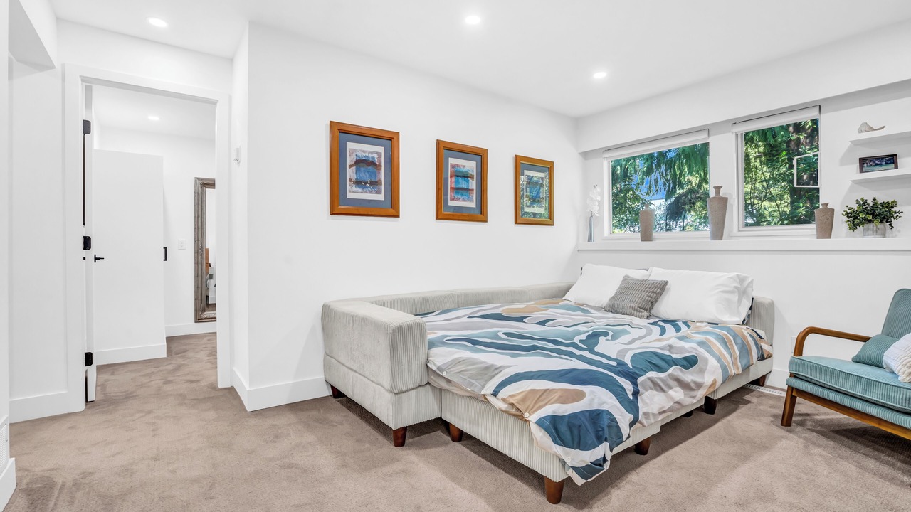 Photo of Bedroom in Lynn Valley