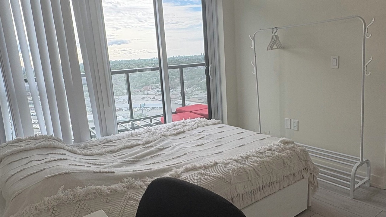 Photo of Bedroom in Humber Bay