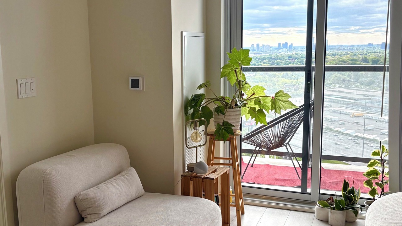 Photo of Livingroom in Humber Bay
