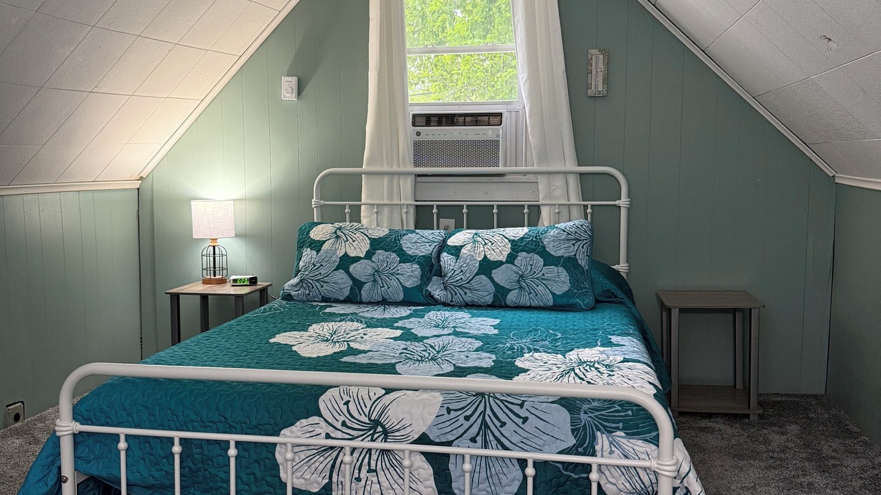 Photo of Bedroom in Sylvan Beach
