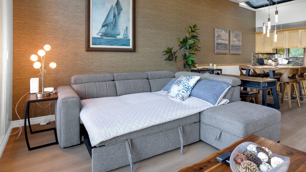 Photo of Livingroom in North Oyster