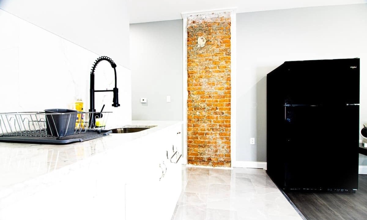 Photo of Kitchen in Downtown Niagara Falls